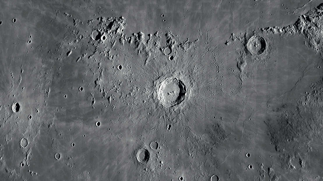 Copernico spesso da molti considerato il più bel cratere lunare.